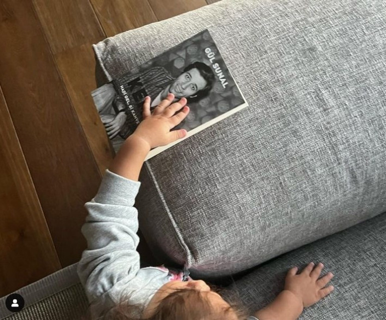 Kemal Sunalın kızı Ezodan duygusal mesaj: Babamı öperken çekilen son fotoğrafımız