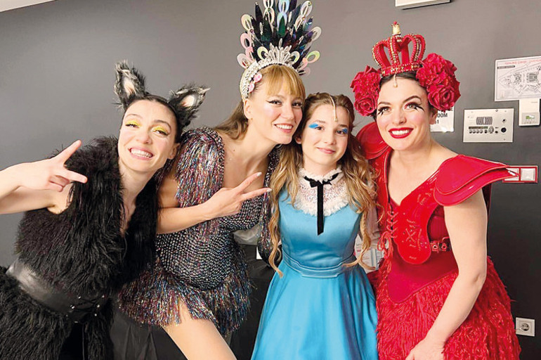 ‘Çok gülümsemek sınır ihlali yaratıyor’