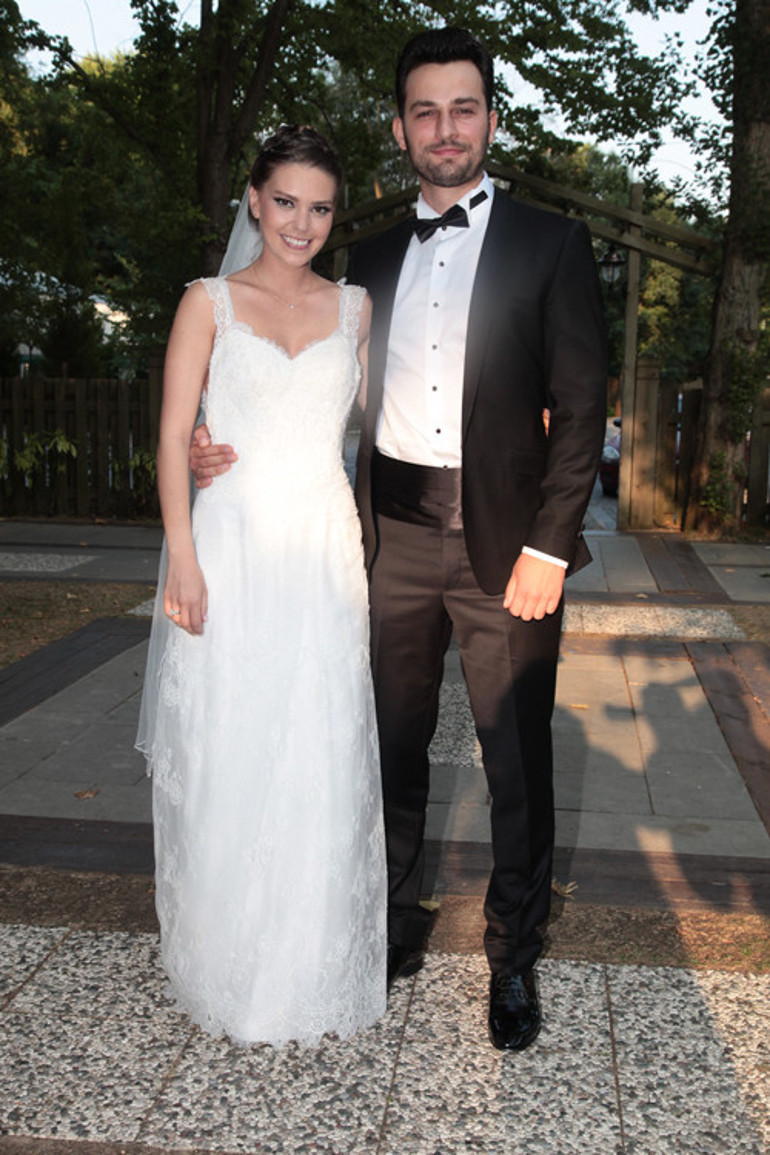 Aslı Enver ile Berkin Gökbudak evlendi