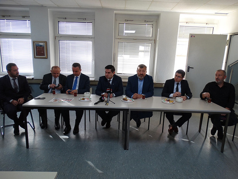 Essen Başkonsolusu’ndan Alman Polisi’nin bastığı camiye ziyaret