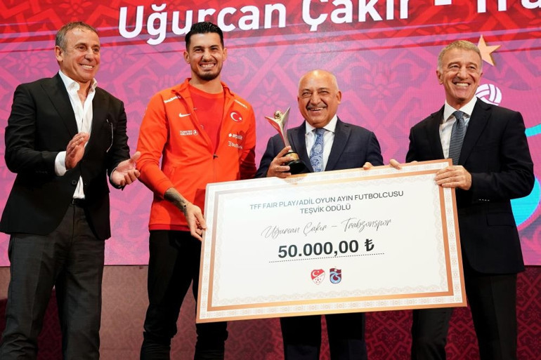 TFF Fair-Play / Adil Oyun Ödülleri töreni yapıldı İlk 8 haftanın değerlendirmesi...