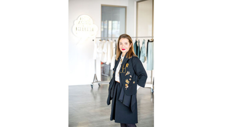 Ece Ege’den en basit ‘iyi stil’ önerisi: Yerçekimine karşı zamansız ve havalı