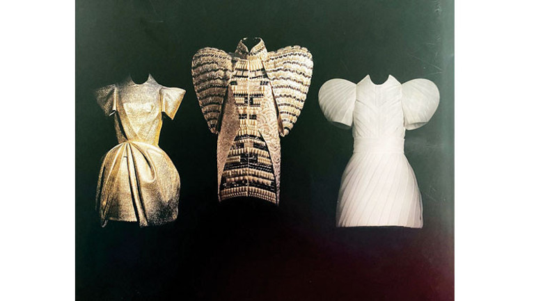 Ece Ege’den en basit ‘iyi stil’ önerisi: Yerçekimine karşı zamansız ve havalı