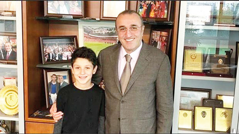 Yazı formatlarımız Hıncal Uluç’un paltosundan çıktı