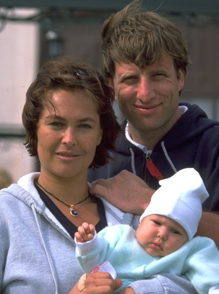 Ünlü çiftin mutlu günü... Doğuma 2 ay kala evlendiler