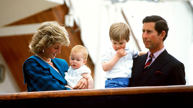 Elizabeth öldü ama hikâye sona ermedi: Yeni kraliyet kitabındaki Diana bölümü çok ses getirecek