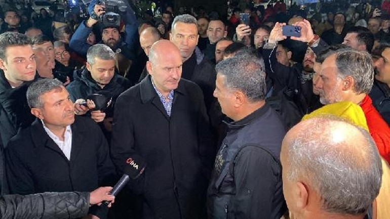 Son Dakika Deprem Haberi: Düzcede 5.9 büyüklüğünde deprem İstanbul ve Ankarada da hissedildi... 1i ağır 68 yaralı