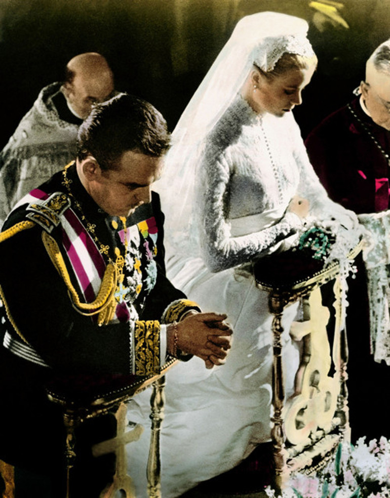 Gelinliğim taklittir Çocukluğumdan beri hayâlini kuruyordum