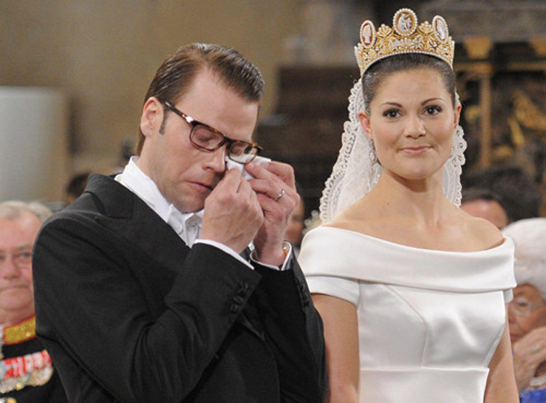 Gelinliğim taklittir Çocukluğumdan beri hayâlini kuruyordum