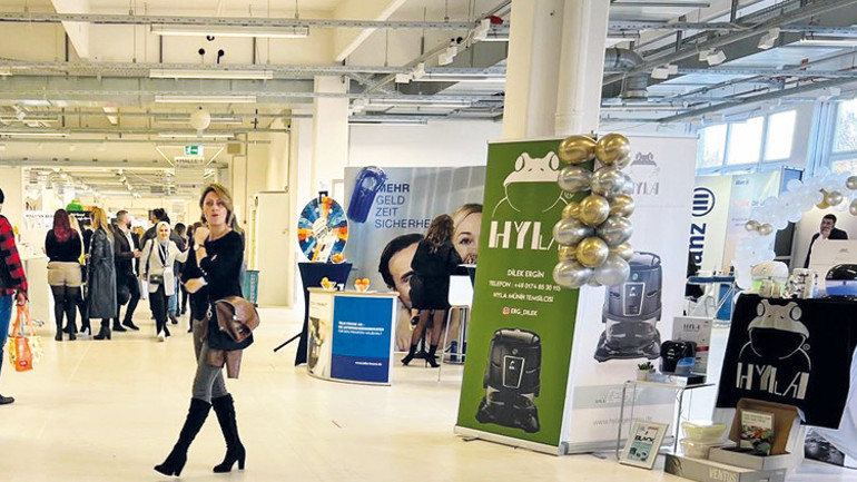 Salih Güney hayranları ile buluştu