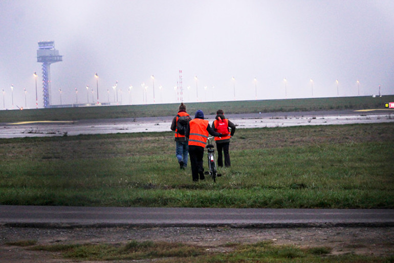 Bu kez çizgiyi aştılar BER Havalimanı’nda...