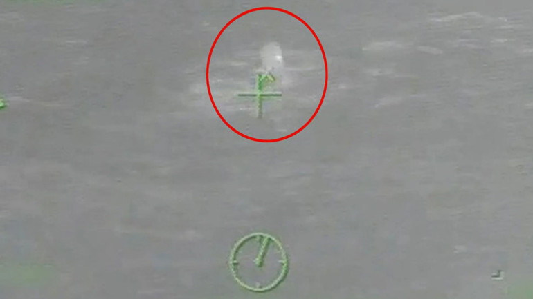 Mucize kurtuluş: Gemiden düştü, 15 saat okyanusun ortasında kaldı