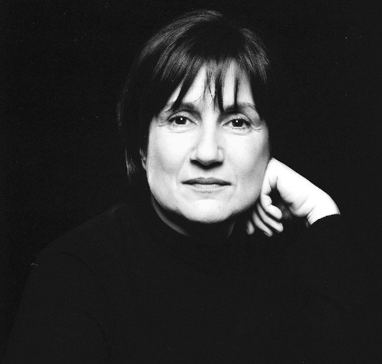 Haliç’e doğru uçuşan parlak bir kurdele...