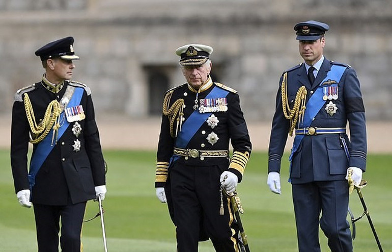 Kraliçe Elizabeth’in de unvanıydı: Tarihte bir ilk Kral III. Charles torununu ‘Edinburgh Düşesi’ ilan edecek