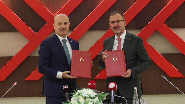 Gençlik ve Spor Bakanlığı ile YÖK arasında iş birliği protokolü