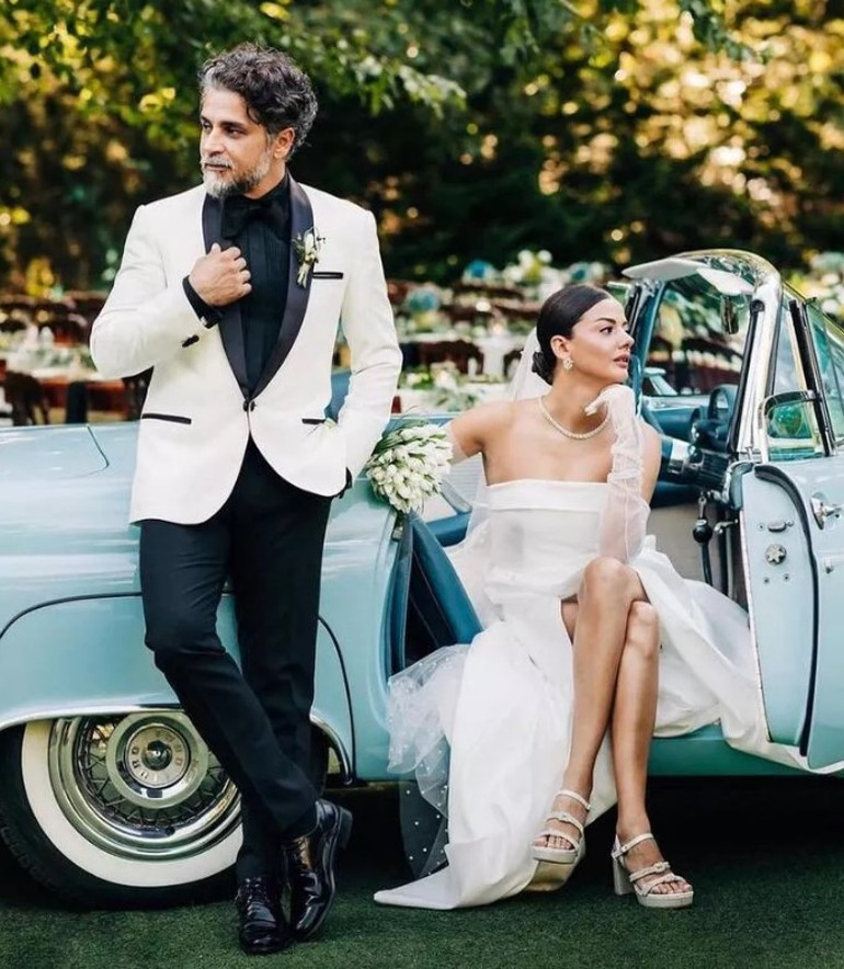 İki ay önce Roma’da evlenmişlerdi… Yalıda muhteşem düğün