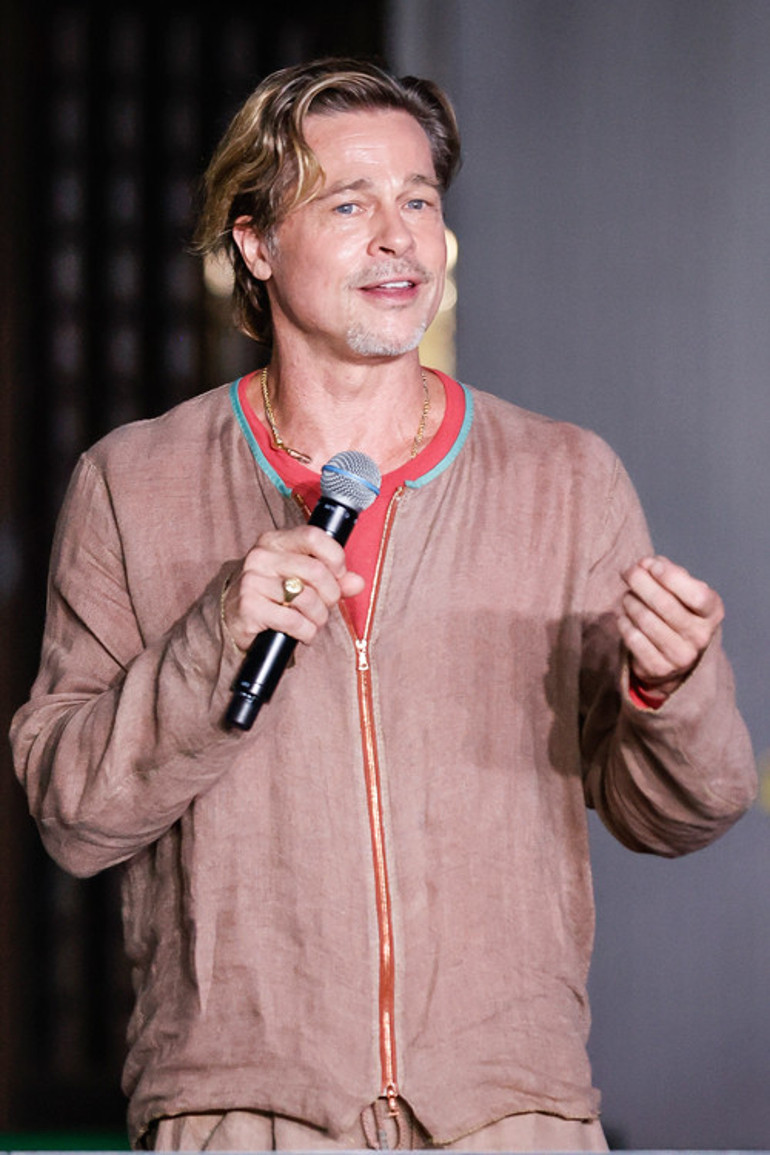 Otoriter anne Angelina Jolie, korkularını bir yana bıraktı: Shiloh artık kendi kanatlarıyla uçuyor