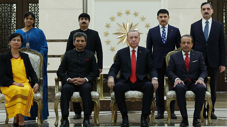 Cumhurbaşkanı Erdoğan, güven mektuplarını kabul etti