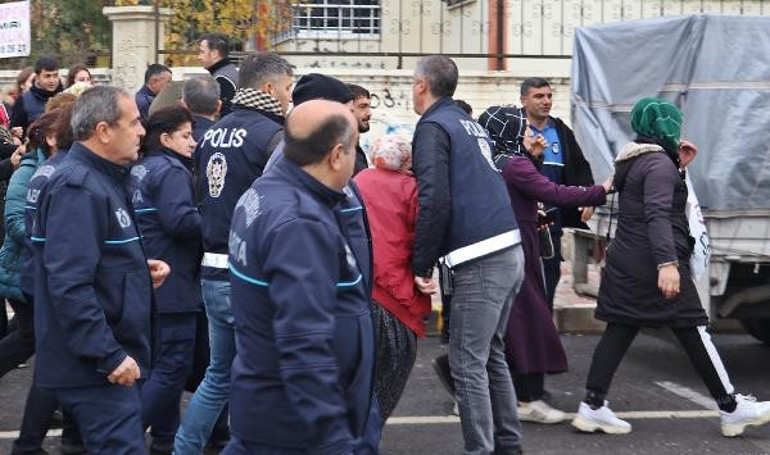 Diyarbakırda kadın ve erkek pazarcılar arasında gerginlik