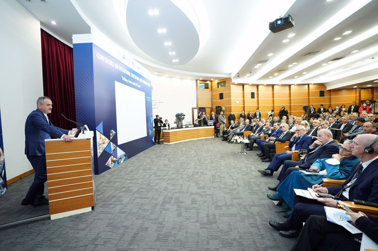 Bakan Özer: Türkiye mesleki eğitimi güçlendirmek için çalışıyor
