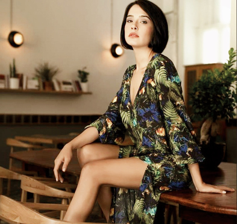 Nikâhtan önce bebek geliyor Funda Eryiğit ve yönetmen sevgilisi Berkun Oyadan güzel haber...