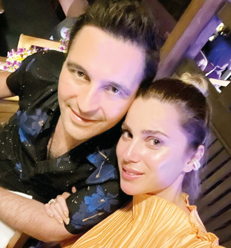 Nikâhtan önce bebek geliyor Funda Eryiğit ve yönetmen sevgilisi Berkun Oyadan güzel haber...