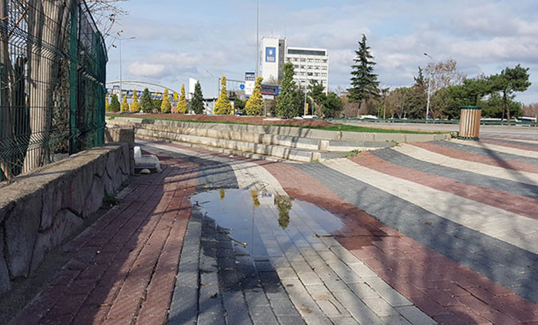 Neden sadece burada var