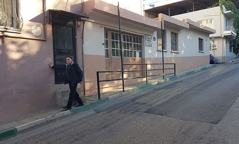 Neden sadece burada var