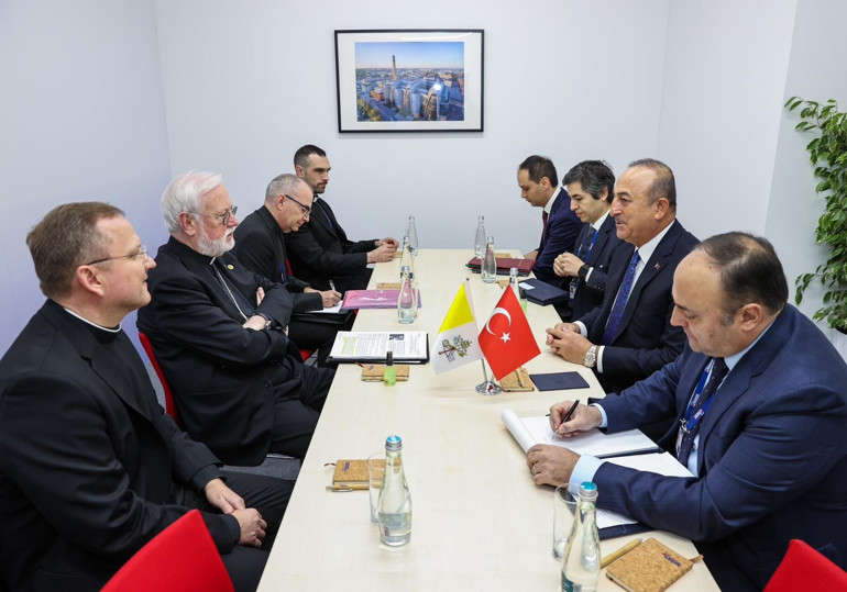 Bakan Çavuşoğlundan peş peşe önemli görüşmeler