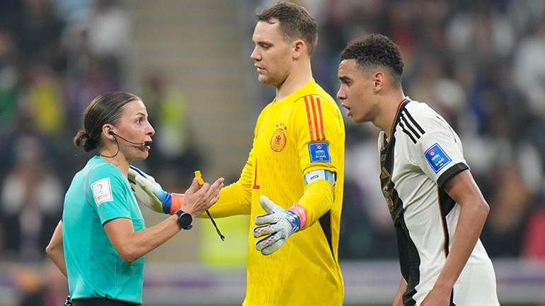 En zor maç ona denk geldi Dünya Kupası yöneten ilk kadın Stéphanie Frappartın hikayesi...