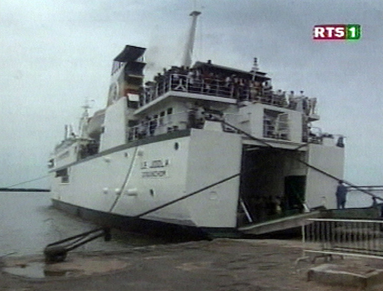 Tarihin en büyük felaketlerinden birini yaşadı, bir hafta sonra sahaya çıktı... Senegal Teknik Direktörü Aliou Cissenin film gibi hikayesi