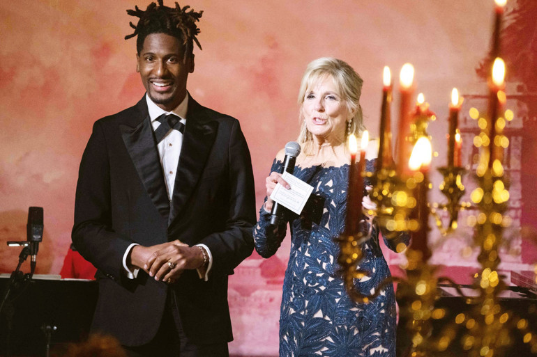 Beyaz Saray’da davet... Biden’a gazoz Macron’a ıstakoz