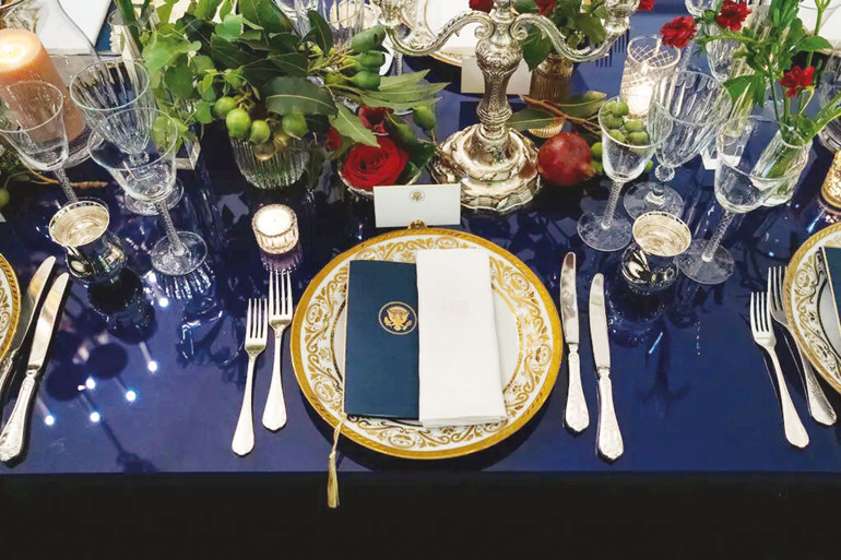 Beyaz Saray’da davet... Biden’a gazoz Macron’a ıstakoz