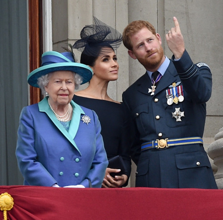 Kraliçe, hayata huzur içinde veda edememiş: Ben banka değilim anne