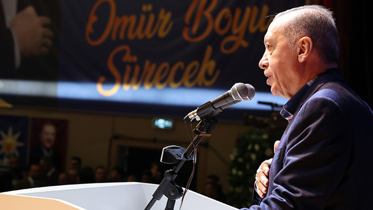 Son dakika: Cumhurbaşkanı Erdoğan: İthal ekonomi komiserlerine bel bağlayanlar, bu ülkenin geleceğine ışık tutamaz