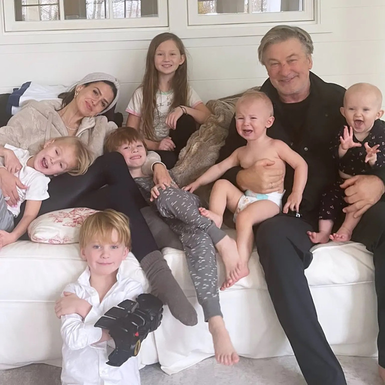 Hollywood yıldızı kocası yanlışlıkla katil olmuştu... Hilaria Baldwin geçirdiği zor günleri ve 7 çocuklu hayatını anlattı