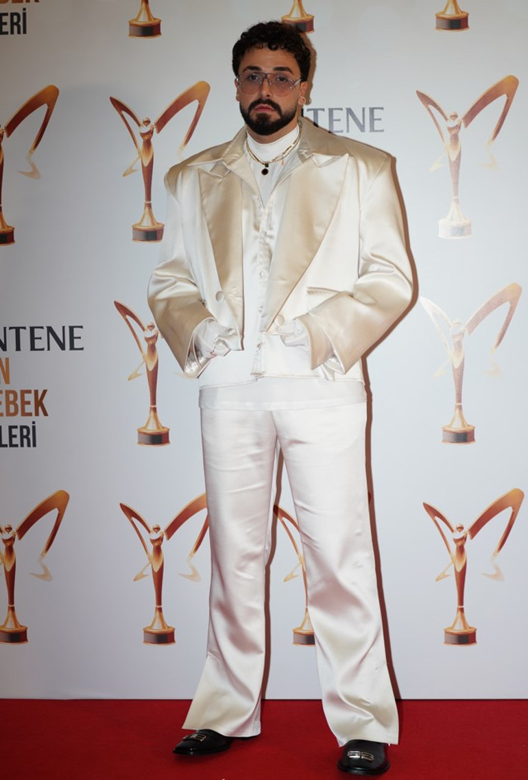 48. Pantene Altın Kelebek Ödül Töreninde şıklık yarışı