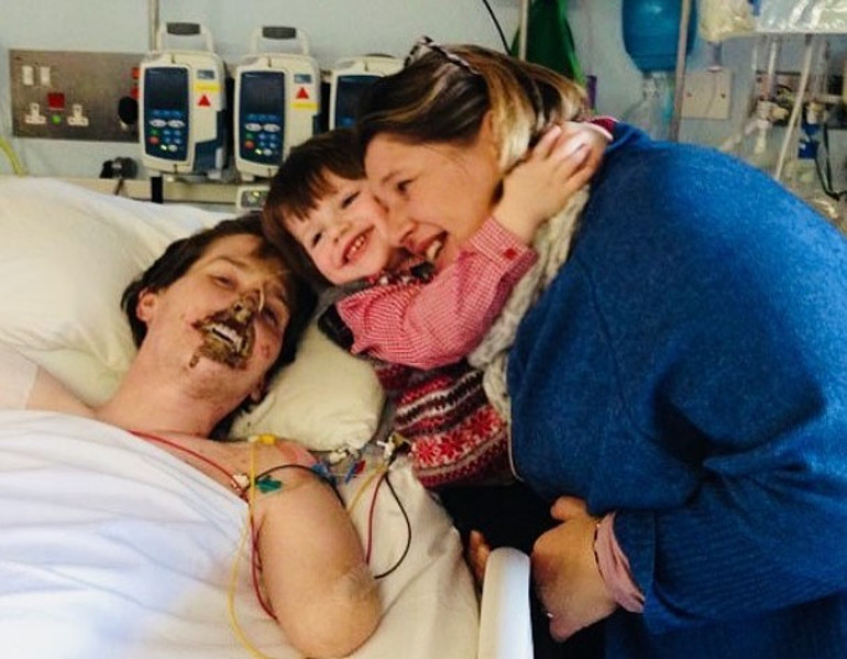 Sadece grip olduğunu sanmıştı, iki kolunu ve iki bacağını kaybetti