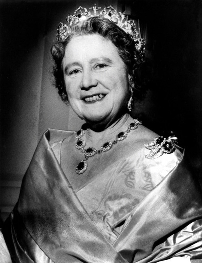 Kayıp taç onun başında ortaya çıktı: ABDdeki eltiye selâm gönderdi