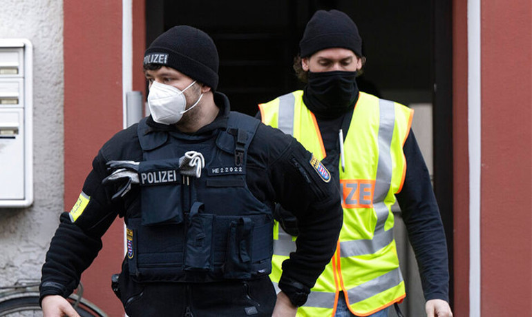 Almanyada darbe operasyonu... Şafak baskını yapıldı Çok sayıda gözaltı var