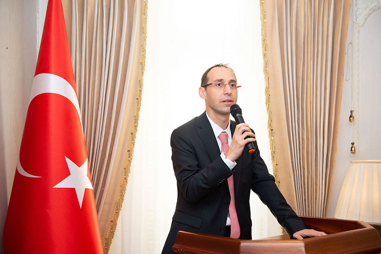 Başkonsolosluk rezidansında öğretmenlere resepsiyon verildi