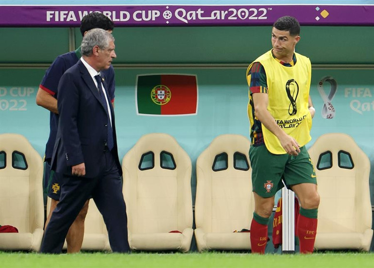 Dünya Kupasında Cristiano Ronaldonun yedek kalması Türk teknik direktörleri ikiye böldü Ben olsam yedek bırakmazdım...