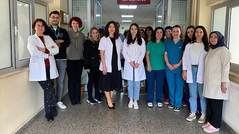 Bir gecede parmağını bile oynatamaz hale geldi Hayata böyle döndü