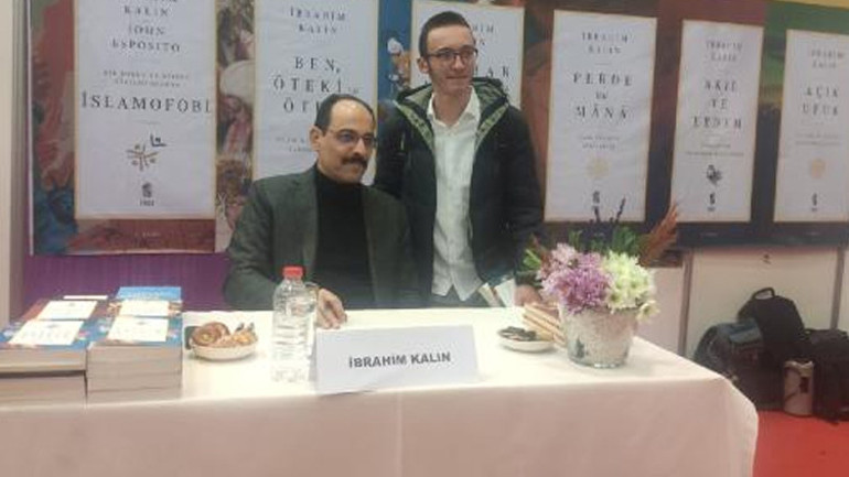 Cumhurbaşkanlığı Sözcüsü İbrahim Kalın TÜYAPta okurlarıyla buluştu