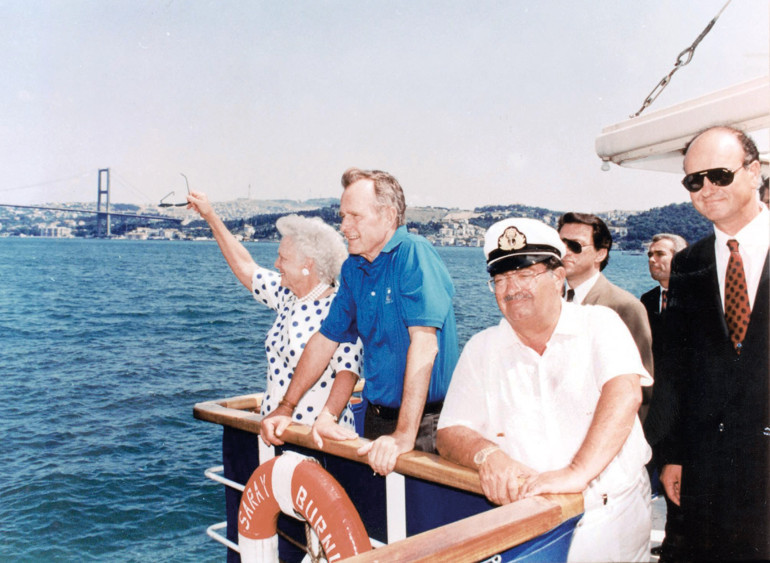 Özal’dan Bush’a Nasreddin Hoca fıkrası