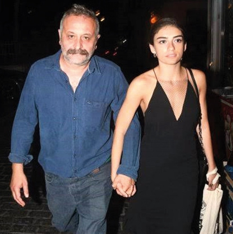 Merve Boluğur bile isteye yokuş aşağı gidiyor