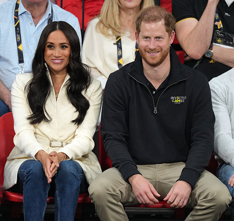 Kral Charles’ın keyfine diyecek yok: Harry ve Meghan skandalını geride bıraktı neşeyle dans etti