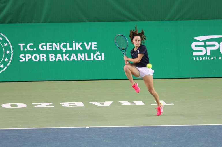 Erkeklerden sonra kadınlarda da şampiyon ENKA Tenis Ligi...