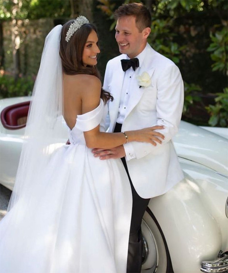 Yılın sosyete düğünü: Eski model, Kamyoncular kralının torunuyla evlendi... Gelin yürüdü, damat ağladı