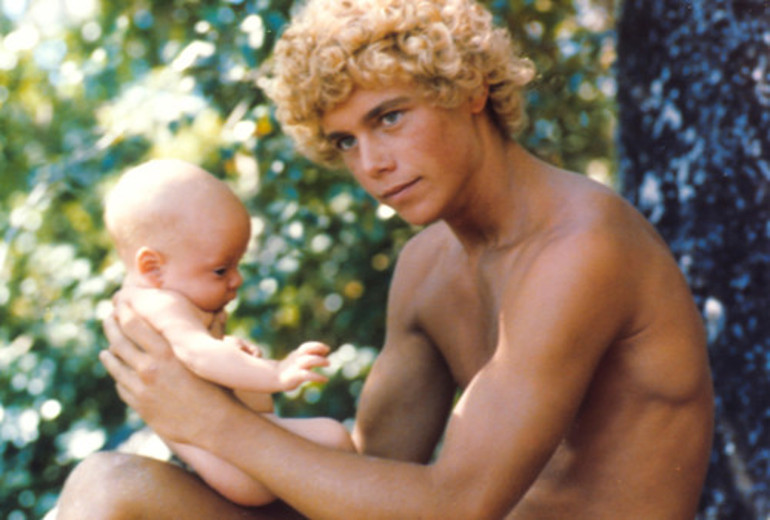 Bir kaza olmasın diye saçımı göğüslerime bantladılar